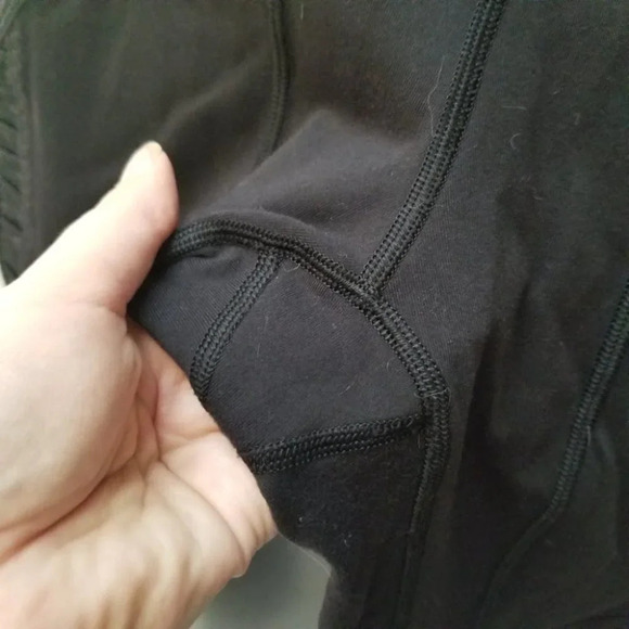 𝅺lululemon Black Side  Satin Ruffle Leggings 8 - Picture 6 of 9